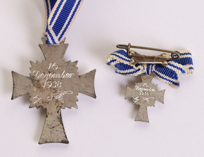 Third Reich Mothers Cross in Silver - 5