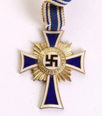 Third Reich Mothers Cross in Gold - 6