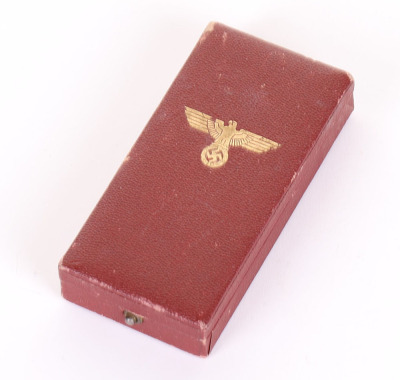 Third Reich Entry into Czechoslovakia Medal with Prague Castle Bar - 2