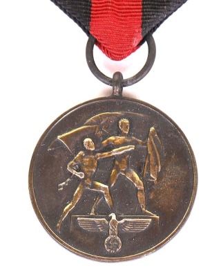 Third Reich Entry into Czechoslovakia Medal with Prague Castle Bar - 6