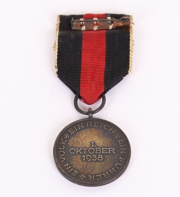 Third Reich Entry into Czechoslovakia Medal with Prague Castle Bar - 7