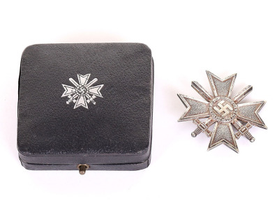 WW2 German War Service Cross 1st Class with Swords by Kerbach & Oesterhelt - 3