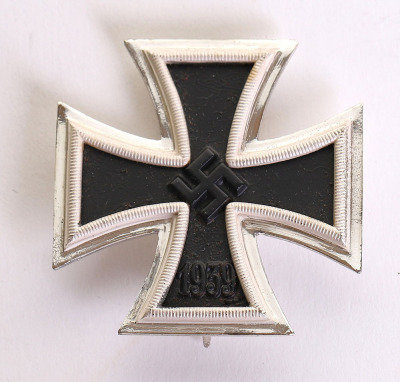 WW2 German 1939 Iron Cross 1st Class by B H Mayer - 5