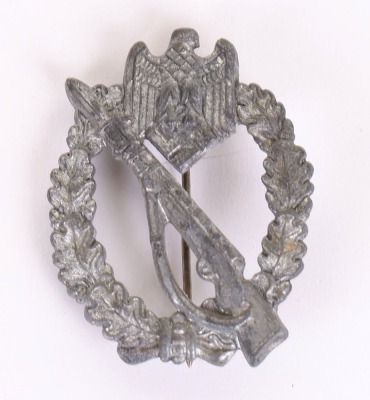 WW2 German Army / Waffen-SS Infantry Assault Badge in Silver by Shuco 42 - 2