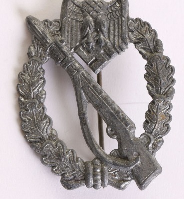 WW2 German Army / Waffen-SS Infantry Assault Badge in Silver by Shuco 42 - 4