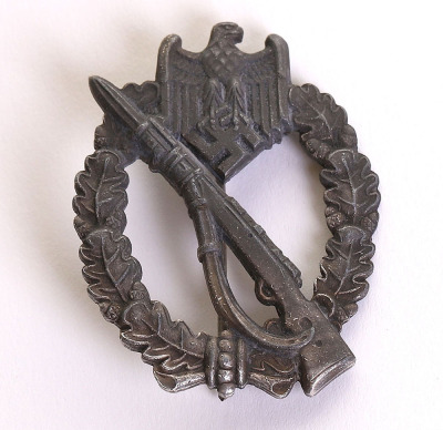 WW2 German Army / Waffen-SS Infantry Assault Badge in Silver, by E Ferd Wiedmann - 2