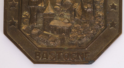 WW2 American Airborne – ‘NUTS DEC 44 - BASTOGNE' Bronze plaque - 3