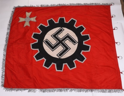 Rare Third Reich D.A.F (Deutsche Arbeitsfront) Wartime Honour Flag Bestowed Upon Factories who made Meritorious Contributions to the German War Effort, - 15