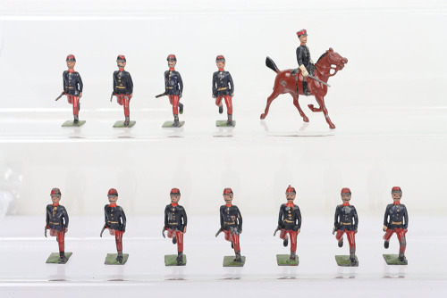 Britains PARIS OFFICE small size French Infantry running