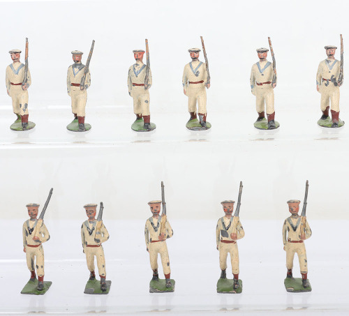 Britains set 24b, small size Royal Navy Whitejackets