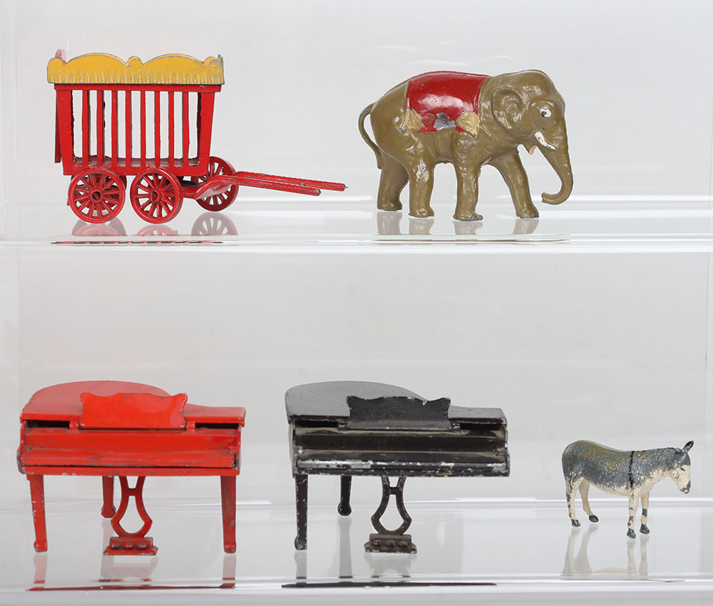 Various lead animals