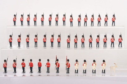 Professionally repainted Royal Welsh Fusiliers Britains toy soldiers