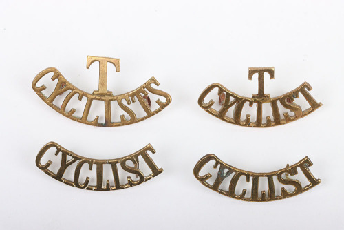 4x WW1 Brass Cyclists Shoulder Titles