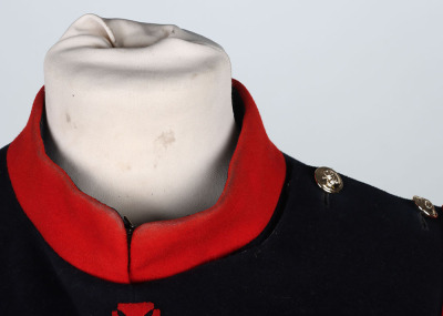 Elizabeth II Yeoman Warder of the Tower of London (Beefeater) Uniform - 12