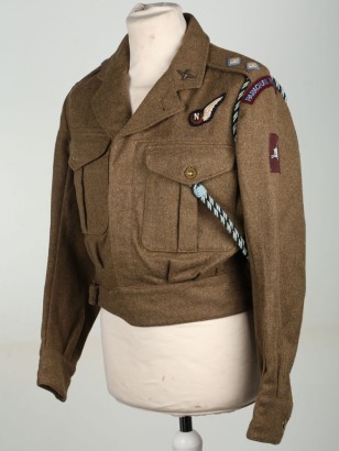 Interesting Parachute Regiment Officers Battle Dress Blouse of a Former Royal Air Force Navigator