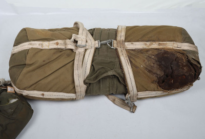 WW2 US Airborne A-5 Ariel Delivery Container and Parachute - 8