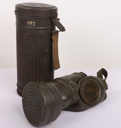 WW2 German Armed Forces Combat Gas Mask