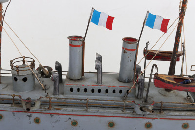 A fine Bing tinplate clockwork two funnel Gunship &lsquo;Chanzy&rsquo;, German circa 1905 - 10