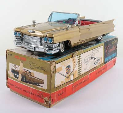 Large 4205 Bandai battery operated Tinplate Golden Cadillac Convertible - 2