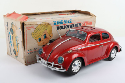 Bandai 4084 tinplate battery operated Kingsize Volkswagen Beetle Sedan - 2
