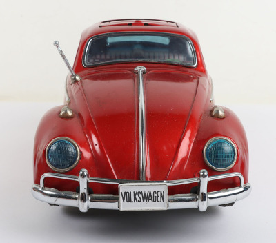 Bandai 4084 tinplate battery operated Kingsize Volkswagen Beetle Sedan - 4