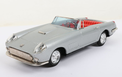 Boxed Bandai 4103 tinplate battery operated Ferrari, circa 1960 - 2