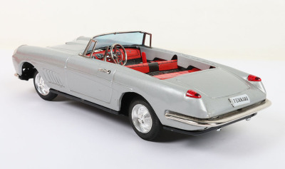 Boxed Bandai 4103 tinplate battery operated Ferrari, circa 1960 - 6