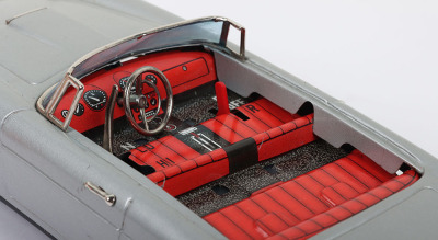 Boxed Bandai 4103 tinplate battery operated Ferrari, circa 1960 - 7