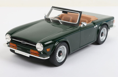 LS Collectibles Triumph TR6, British Racing Green, 1:18 scale