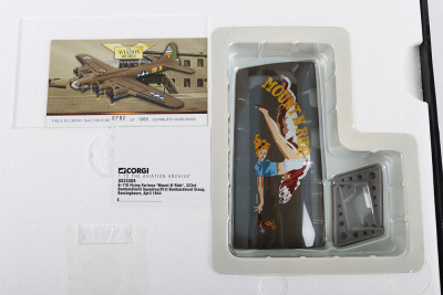 Corgi Aviation Archive B-17G Flying Fortress &lsquo;Nose Art&rsquo; Collection - 5