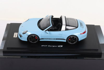 Spark Porsche 911 Targa 4S model