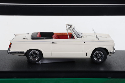 Cult Scale Models Triumph Vitesse Mk II
