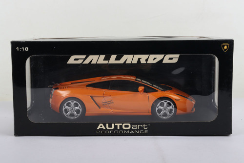 Autoart Performance Lamborghini Gallardo, 1:18 Scale model
