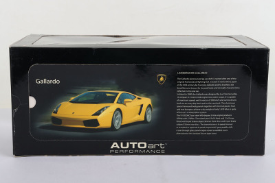 Autoart Performance Lamborghini Gallardo, 1:18 Scale model - 3