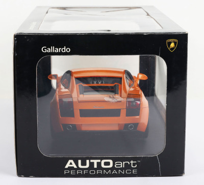 Autoart Performance Lamborghini Gallardo, 1:18 Scale model - 4