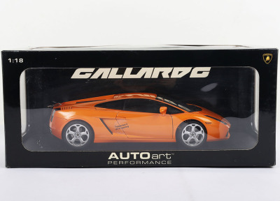 Autoart Performance Lamborghini Gallardo, 1:18 Scale model - 5