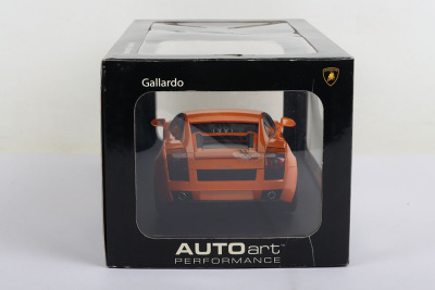 Autoart Performance Lamborghini Gallardo, 1:18 Scale model - 8