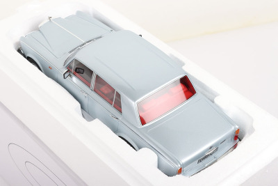 GT Spirit Models Bentley T2 - 3