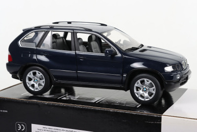 Kyosho BMW X5 4.4i model - 2