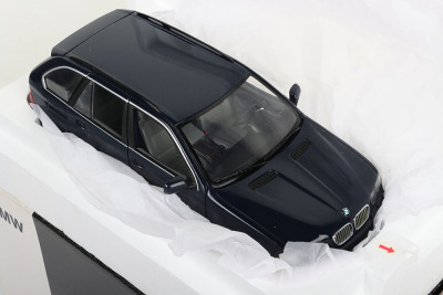 Kyosho BMW X5 4.4i model - 4