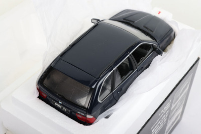 Kyosho BMW X5 4.4i model - 5