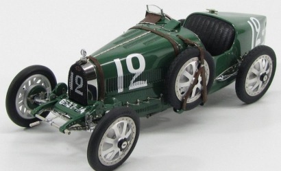 CMC 1:18 scale Model M-100 B-002 Bugatti Typ 35 GP Racing Car