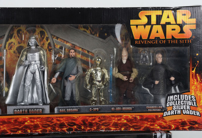 Three Modern Star Wars Exclusive Action Figure sets Hasbro. - 6