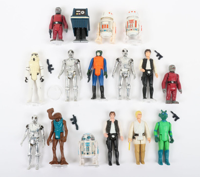 Sixteen Vintage Star Wars loose action figures Kenner.