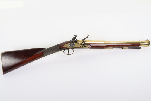Brass barrel flintlock blunderbuss signed A. Fisher, c.1800