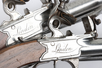 Pair of boxlock flintlock travelling pistols by I & W RICHARDS, LONDON - 6