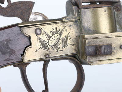 Brass framed flintlock boxlock table tinderlighter c.1800 - 6