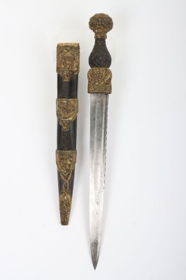 Victorian officer&rsquo;s dirk of the 79th Cameron Highlanders - 2