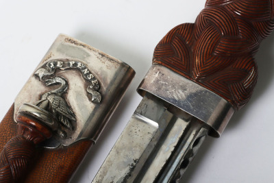 Scottish Highlander&rsquo;s dress dirk of the Wemyss Clan, motto Je Pense above a swan, probably first quarter of the 20th century - 6