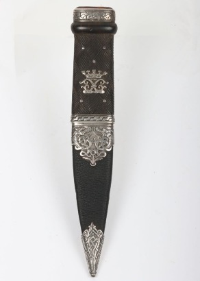 Hallmarked silver mounted Scottish officer&rsquo;s sgian-dubh of Princess Louise&rsquo;s Argyll and Sutherland Highlanders, marked for Edinburgh, 1914